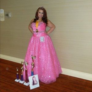 Anylee Dress. Size 14 corset back.